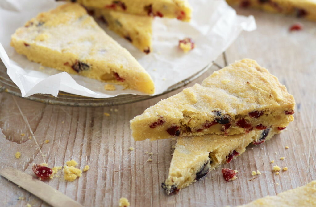 This image has an empty alt attribute; its file name is cherry-cranberry-Shortbread-1-1024x672.jpg